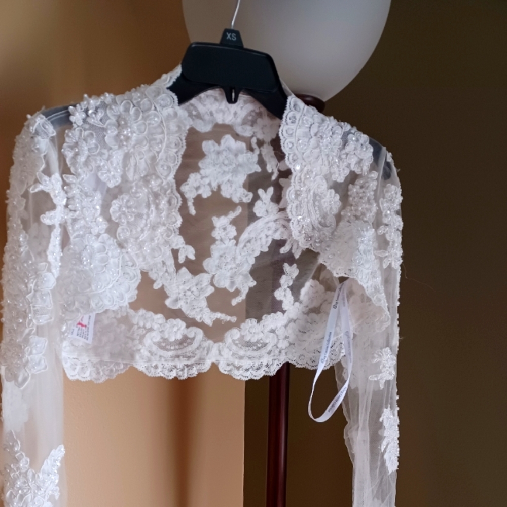 Oleg Casseni Collection Lace Balero Jacket Ivory Size 2